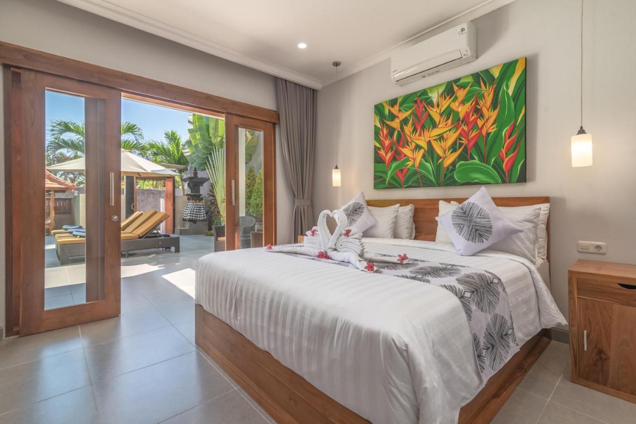 Villa Royal 新加拉惹 外观 照片