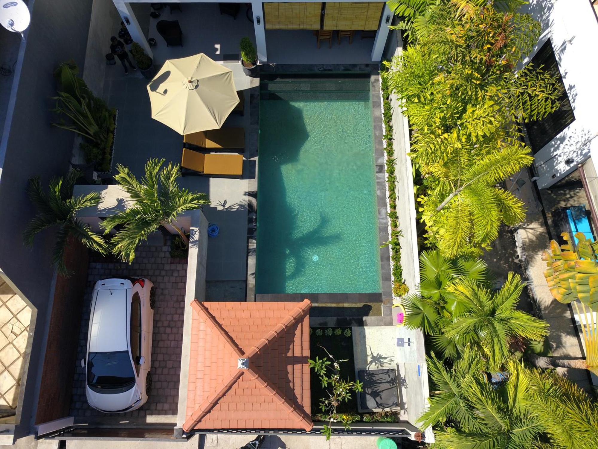 Villa Royal 新加拉惹 外观 照片